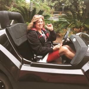 Meet your Posher, Gina